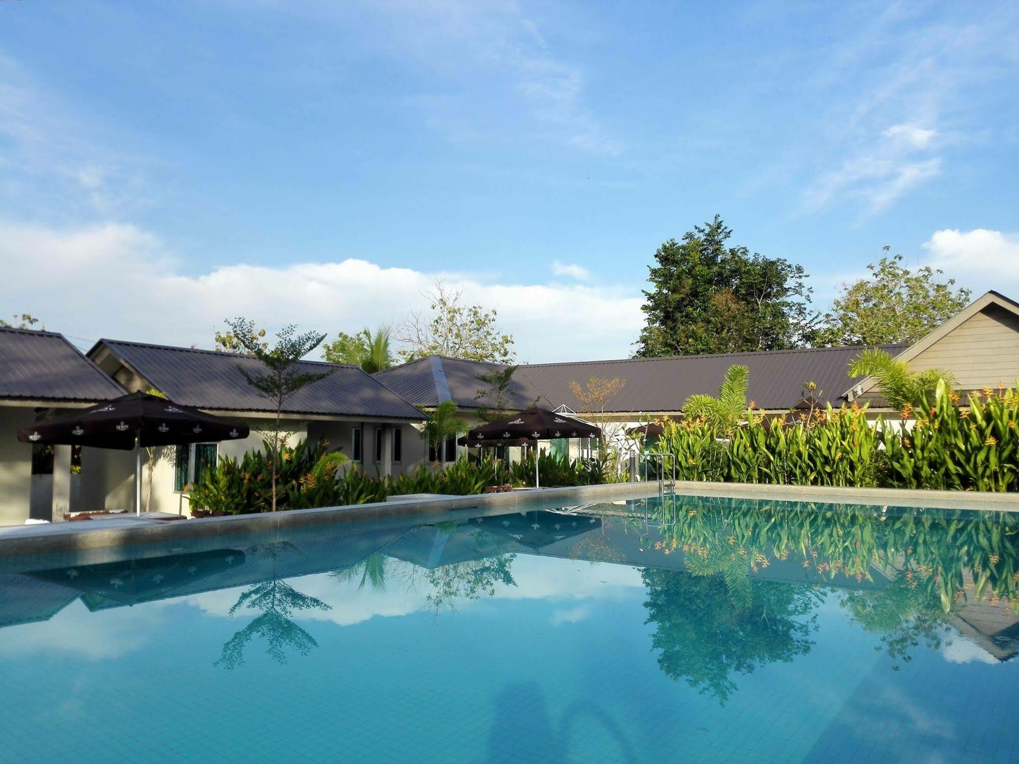 Dewani Villa Langkawi Exterior photo